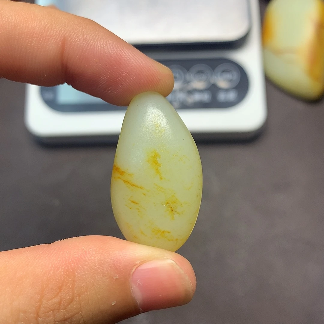 和田玉（糖玉）未镶嵌挂件