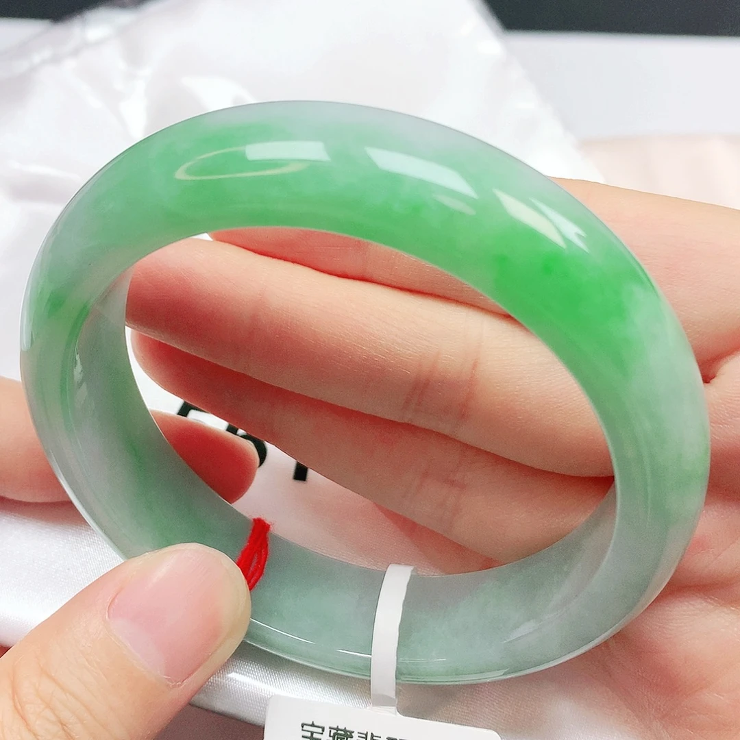 翡翠未镶嵌手镯抖音561