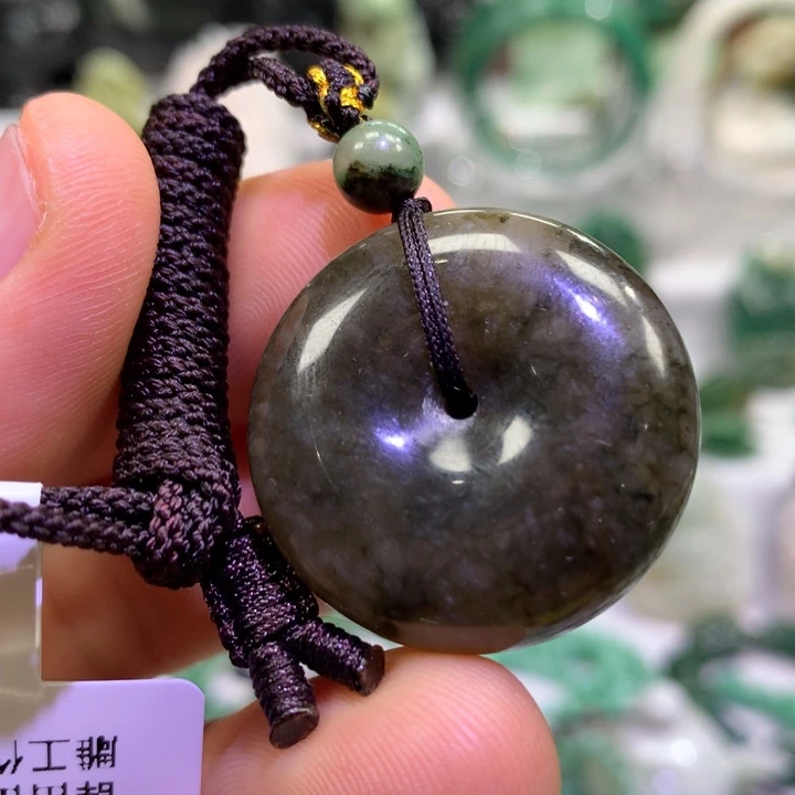 独山玉未镶嵌颈饰