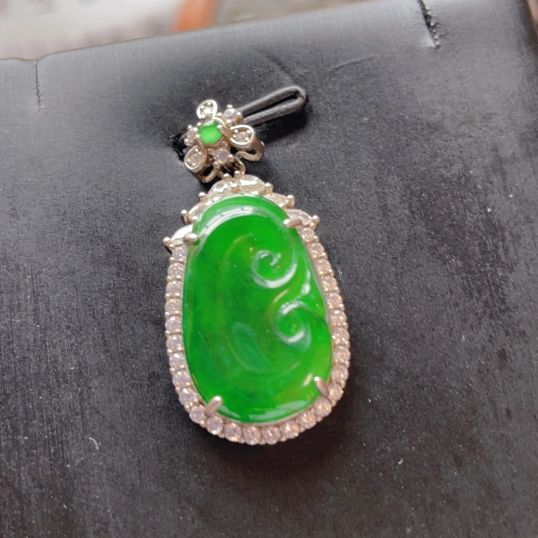 翡翠银S925镶嵌颈饰