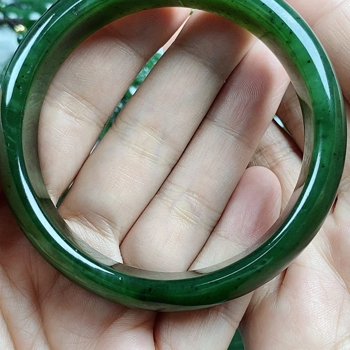 颈饰未镶嵌和田玉（糖玉）58.8mm