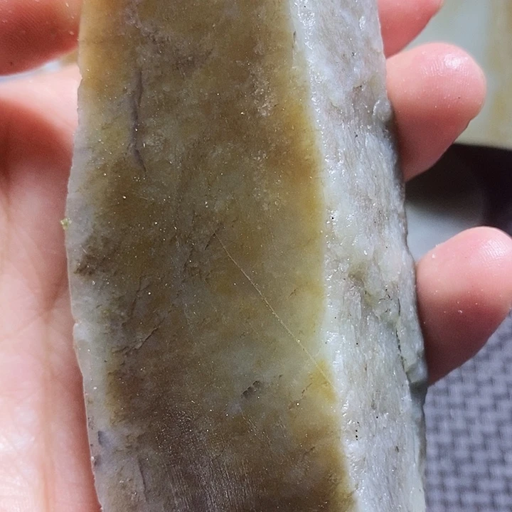 未镶嵌和田玉（糖玉）珠宝半成品