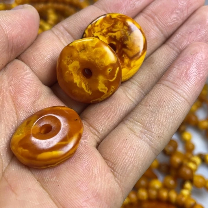 未镶嵌琥珀珠宝奇石女****记