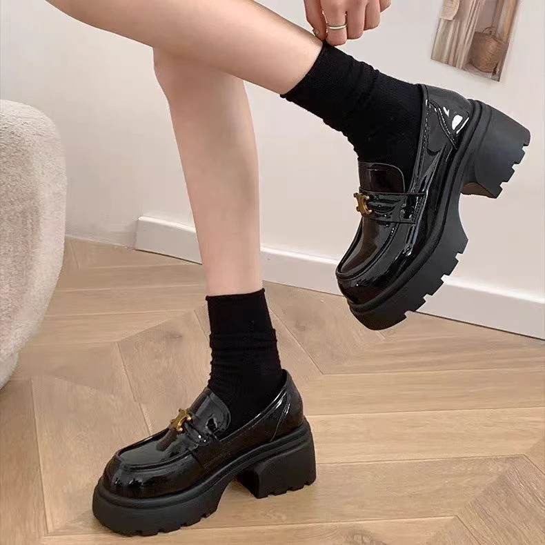 时尚厚底乐福8203