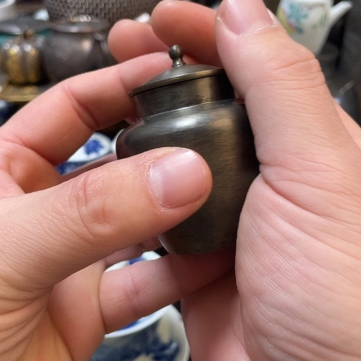 核桃两个球核桃两个球茶叶罐