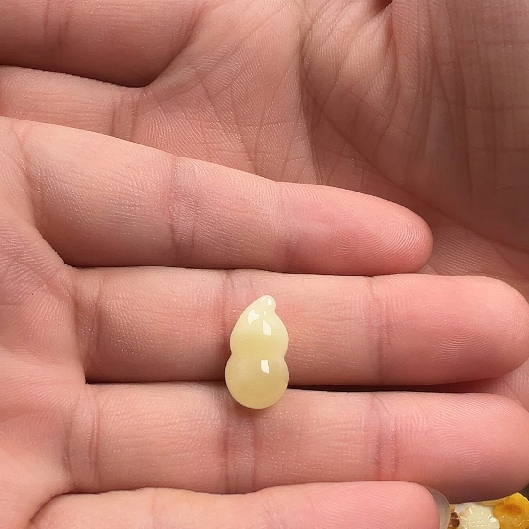 蜜蜡颈饰未镶嵌葫芦提溜吊坠