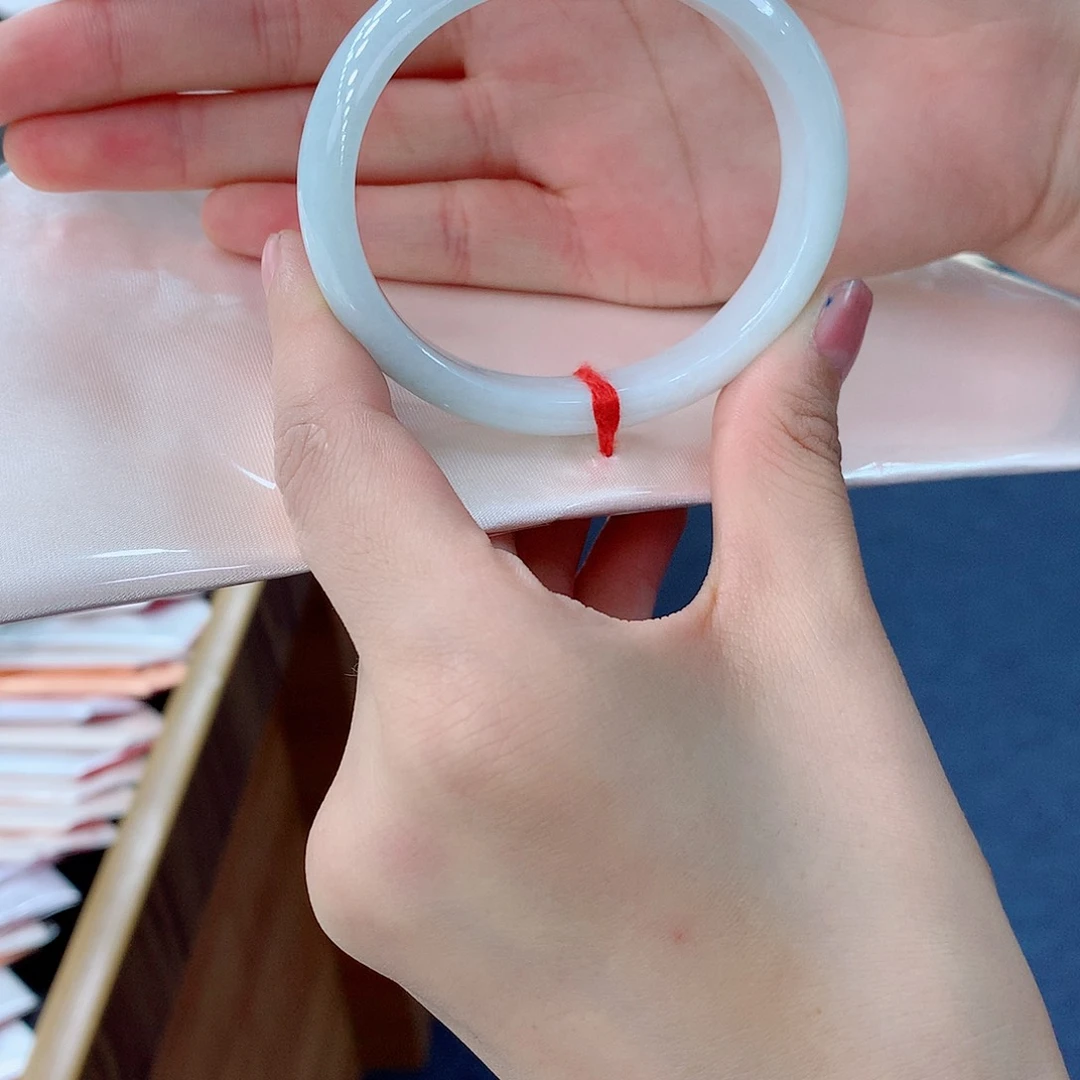 翡翠手镯未镶嵌买断