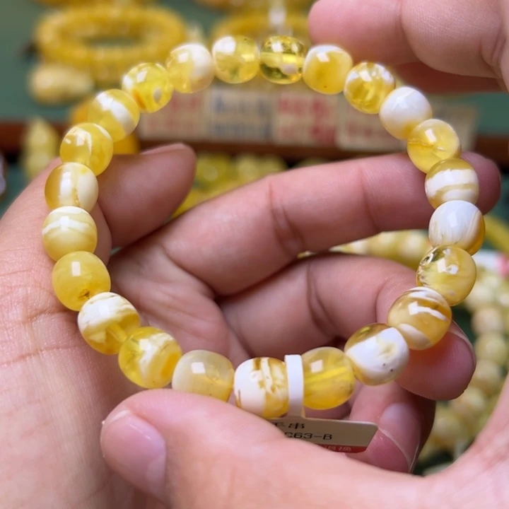 蜜蜡未镶嵌珠宝奇石