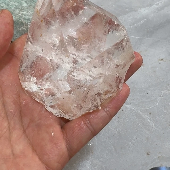 未镶嵌水晶大型摆件（非配饰）