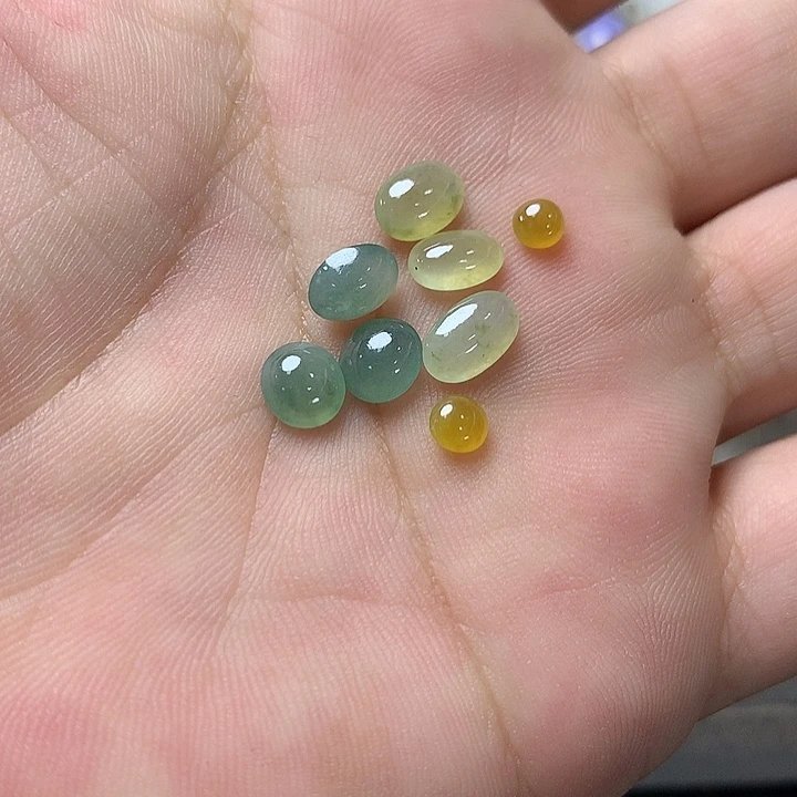 定制翡翠未镶嵌戒指