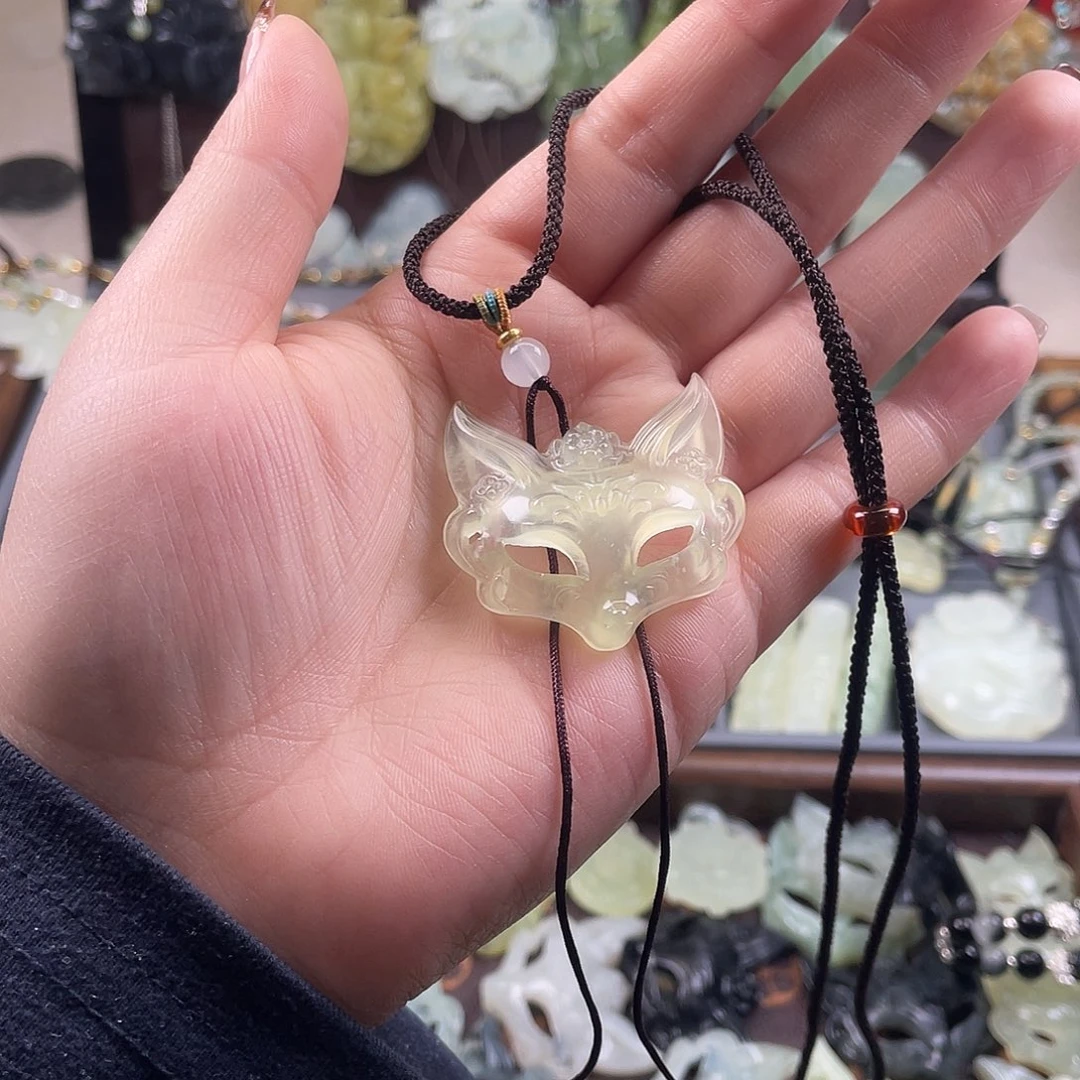 岫玉未镶嵌吊坠(赠链)