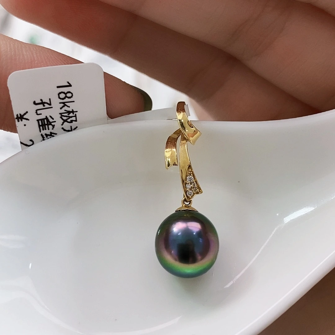 18K金镶嵌特价极光大溪地吊坠10.3m m海水珍珠