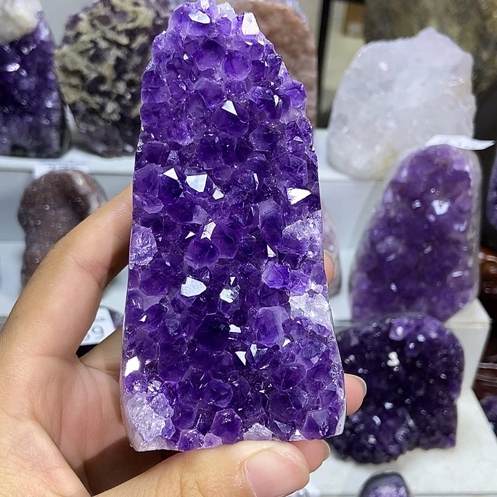 紫晶大型摆件(非配饰)未镶嵌小潘