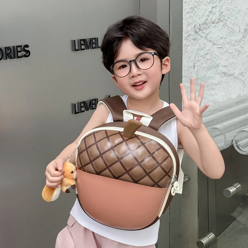 幼儿园新款时尚出游可爱松果双肩包韩版透气超轻双肩背包男女童1