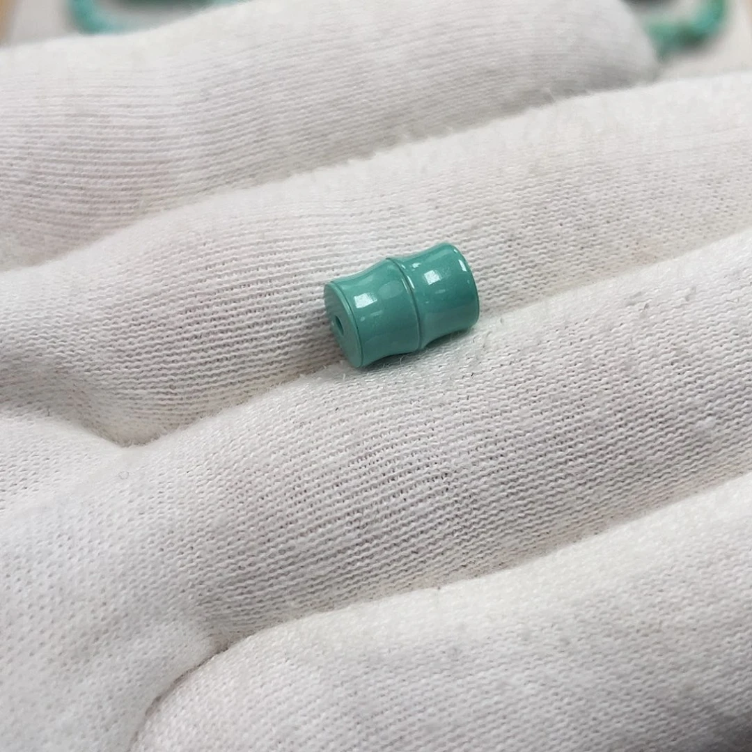 未镶嵌绿松石颈饰