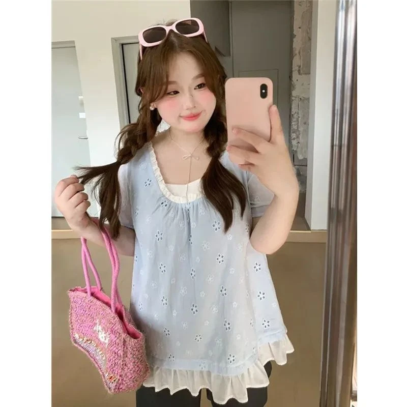 胖MM大码300斤女夏季新款宽松蕾丝拼接中长款U领休闲洋气百搭上衣