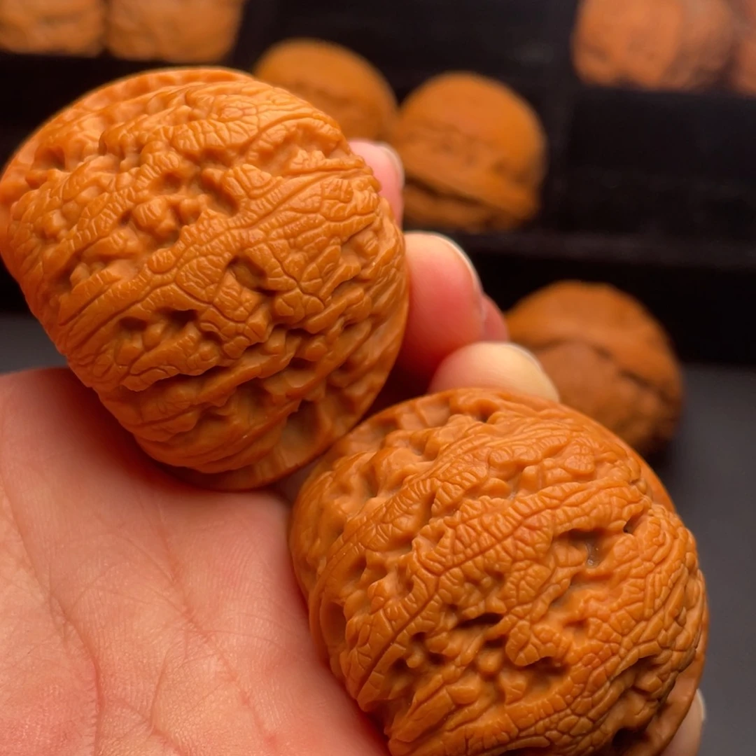 文玩核桃把件秦岭山脉