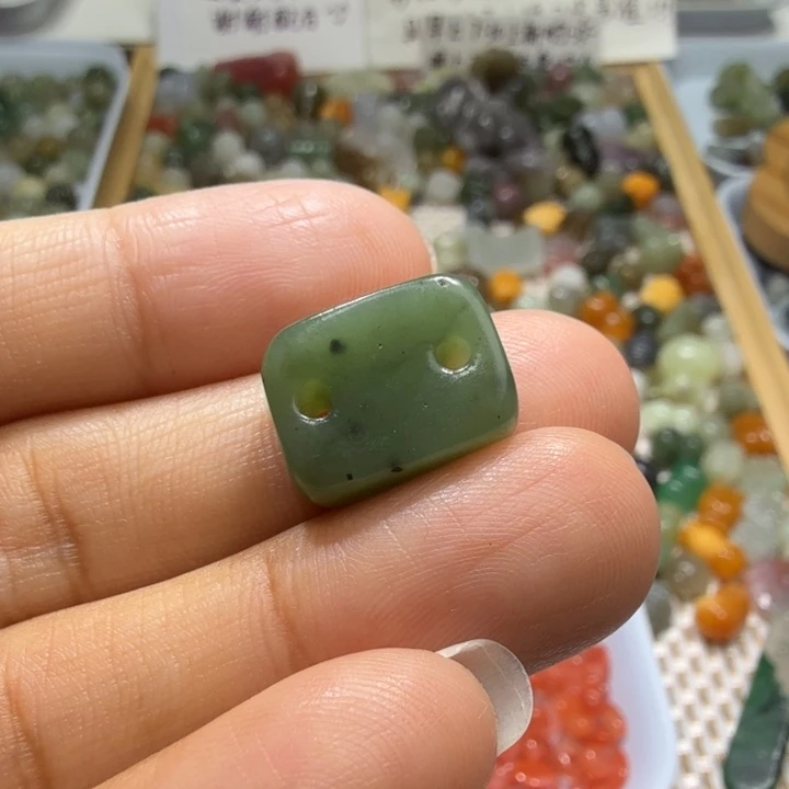 和田玉未镶嵌珠宝半成品