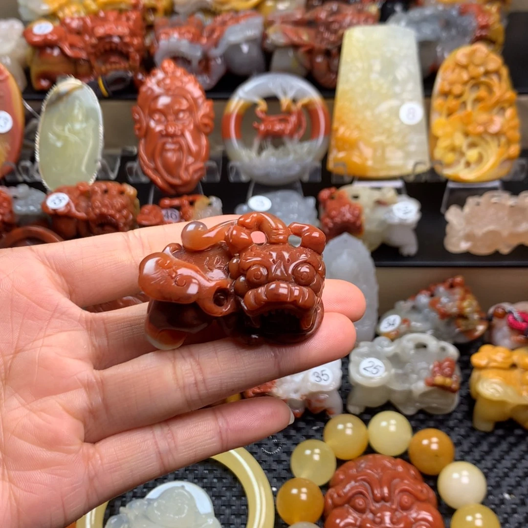 石英质玉（黄龙玉）挂件未镶嵌