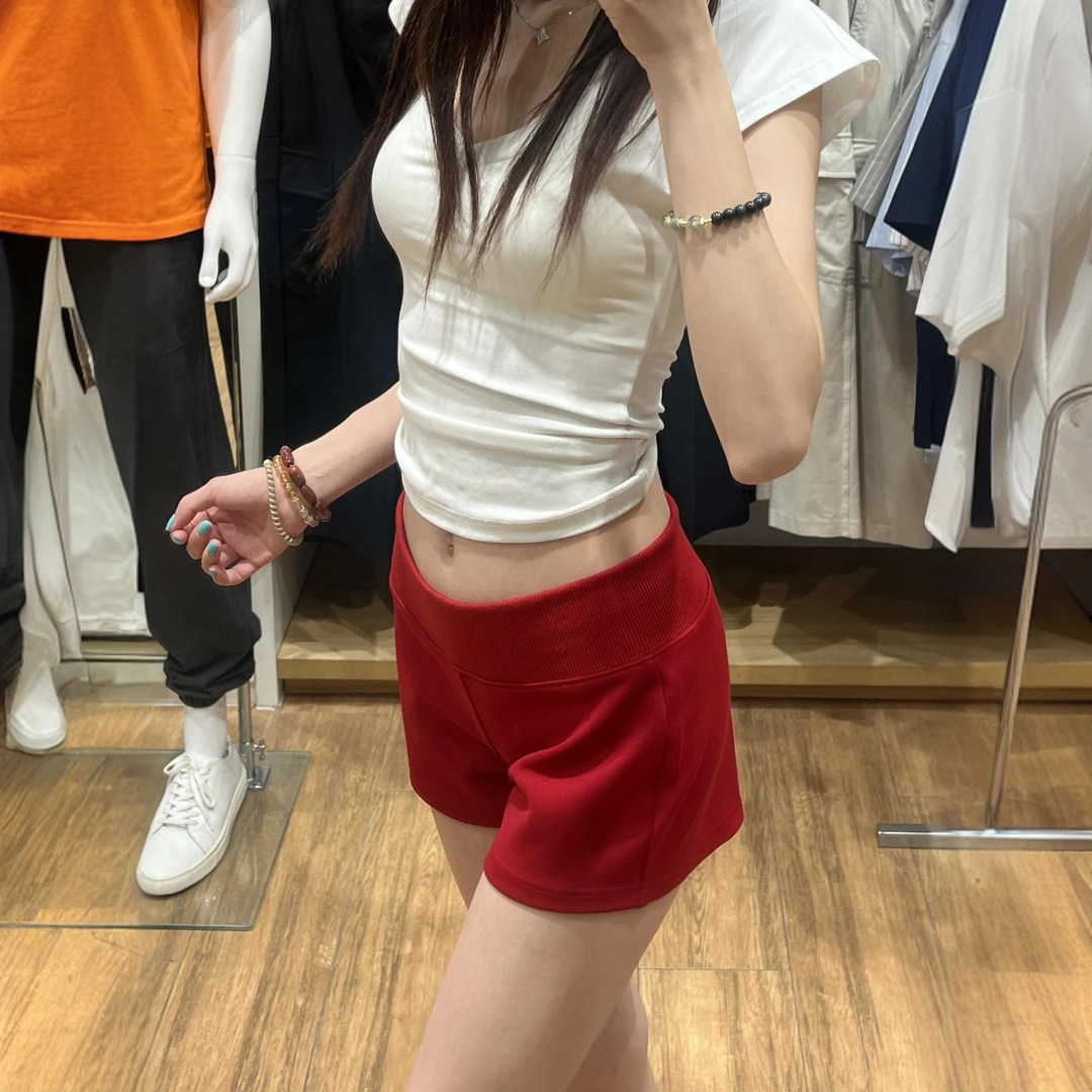 外穿低腰辣妹红色运动短裤女修身包臀三分裤2025新款休闲骑行热裤