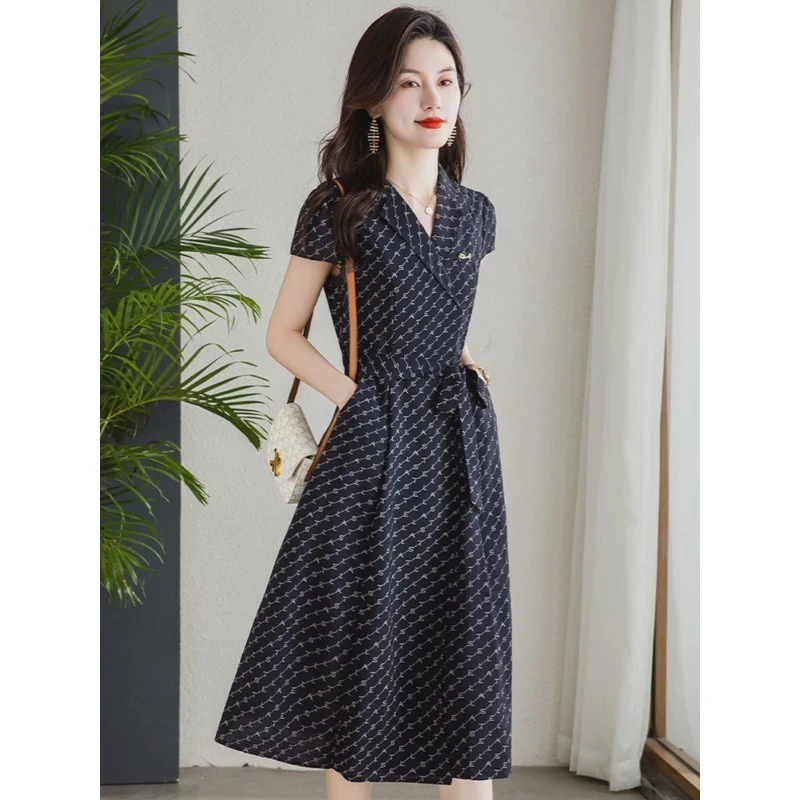 2025网红爆款高端领系带连衣裙女夏名媛遮肚子显瘦洋气大码裙子