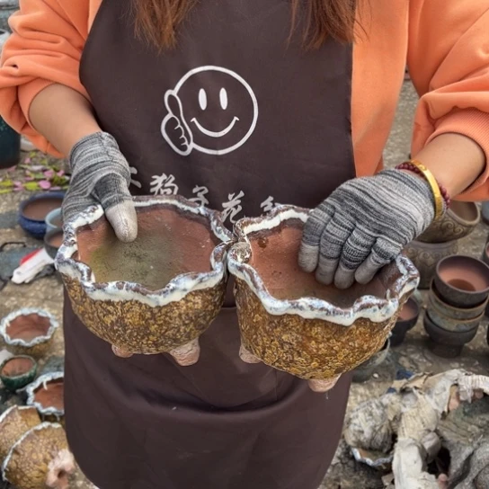 红陶口15高12瑕疵