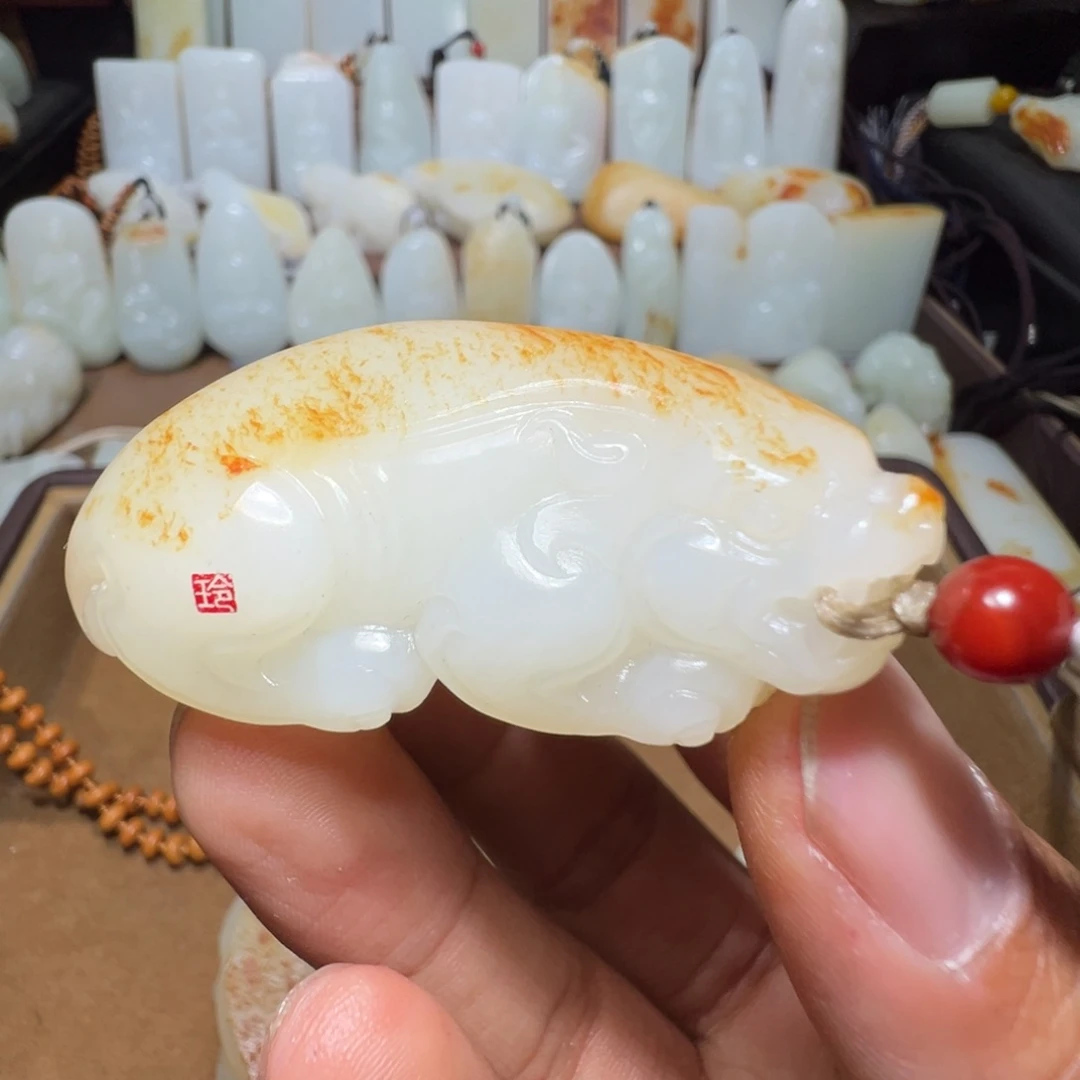和田玉吊坠(不含链)未镶嵌改****料