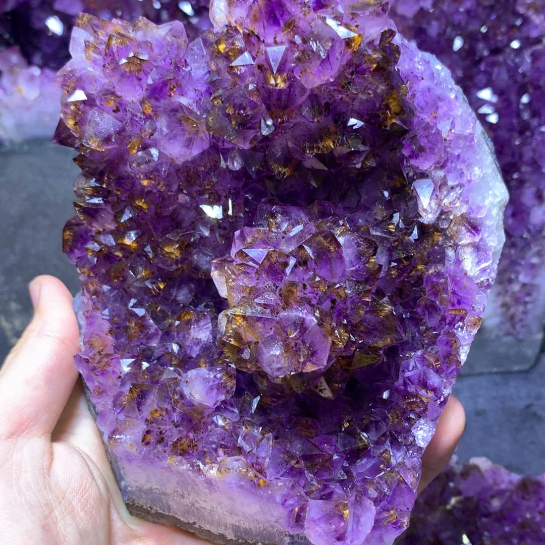 紫晶摆件未镶嵌白**糖紫晶