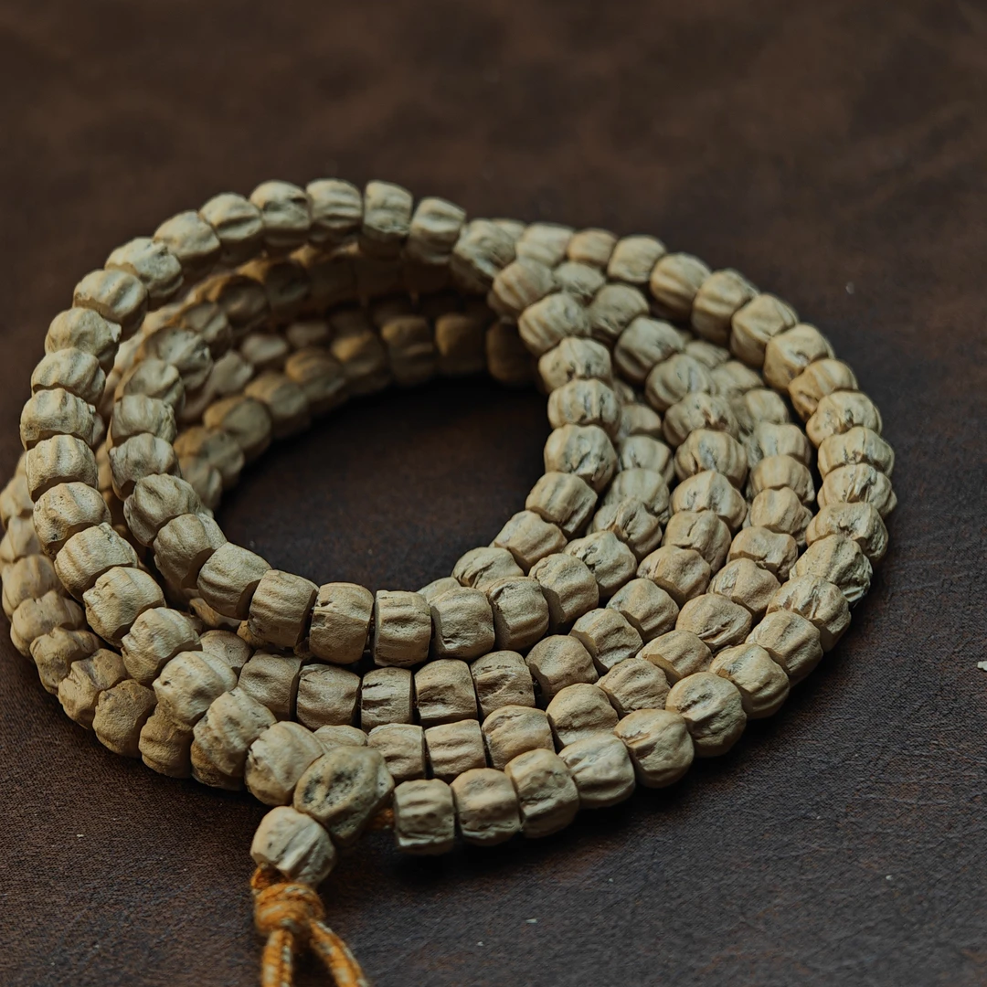 山海系列:人仙级"小白龙"，热振百香籽白牙粉油皮，小方块，