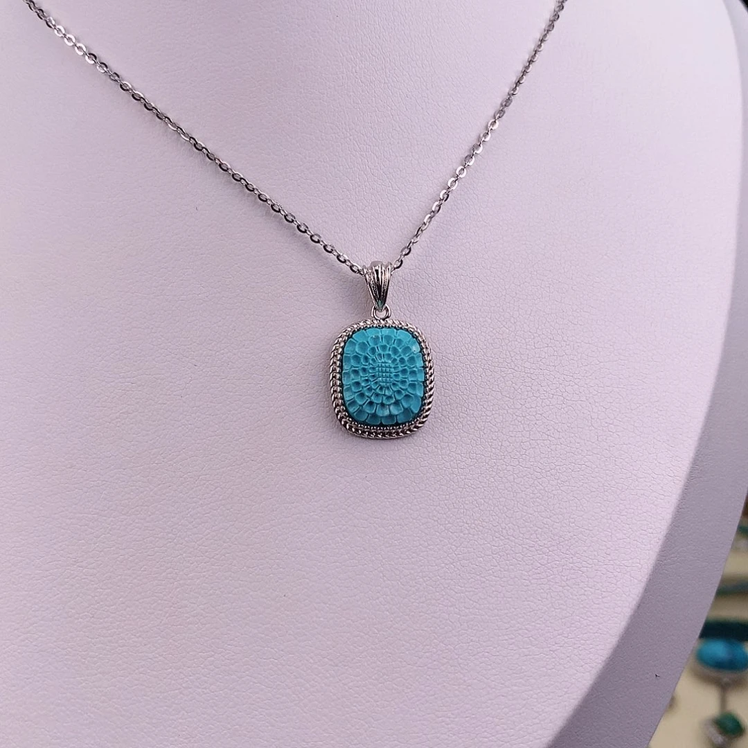 绿松石未镶嵌吊坠(赠链)