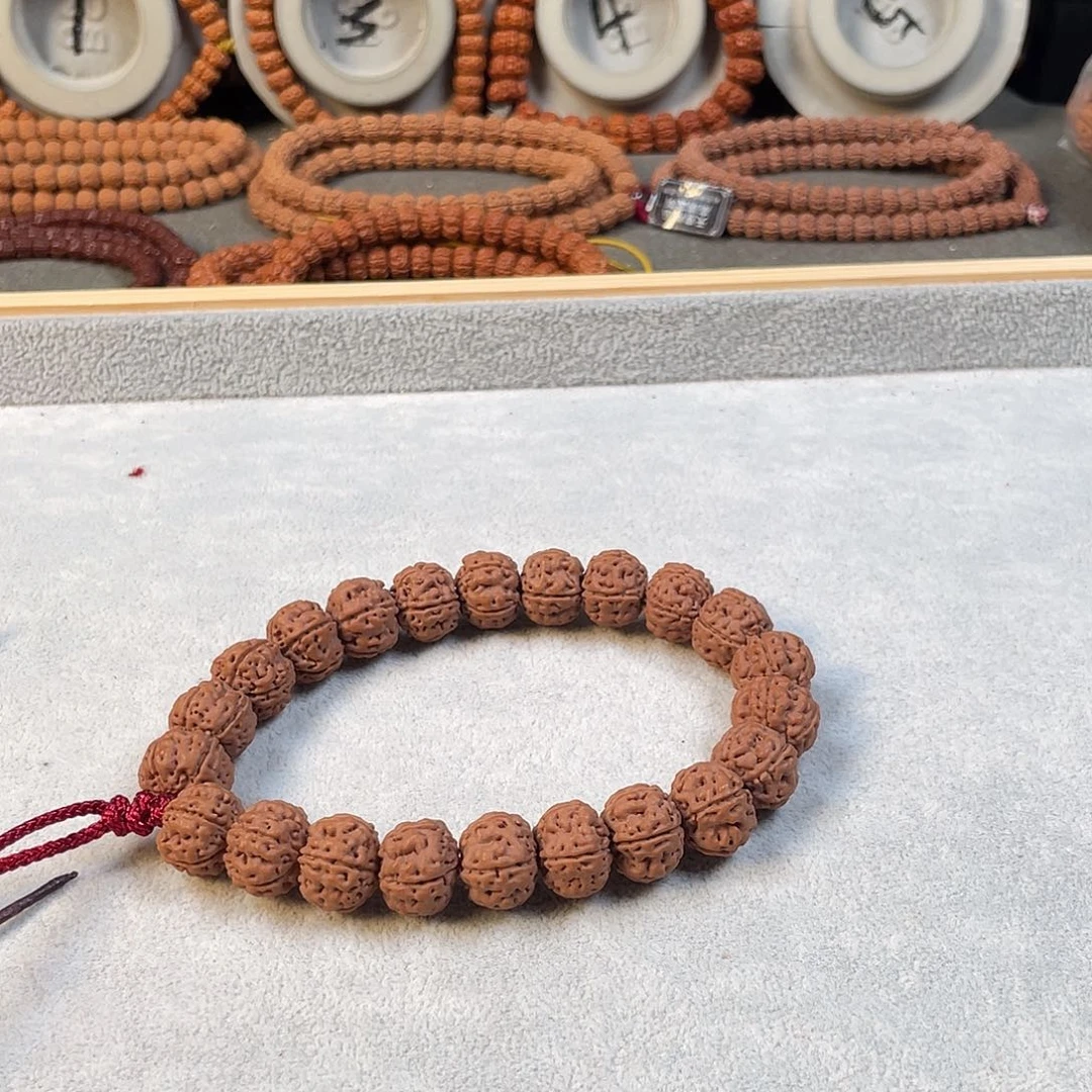 白玉菩提吊坠老树王