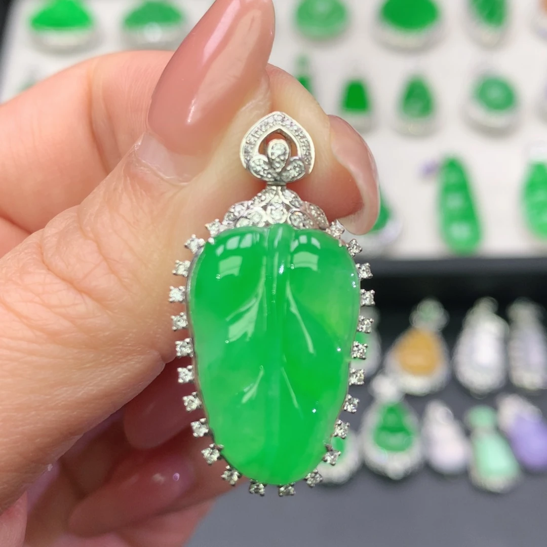 翡翠18K金镶嵌吊坠(不含链)
