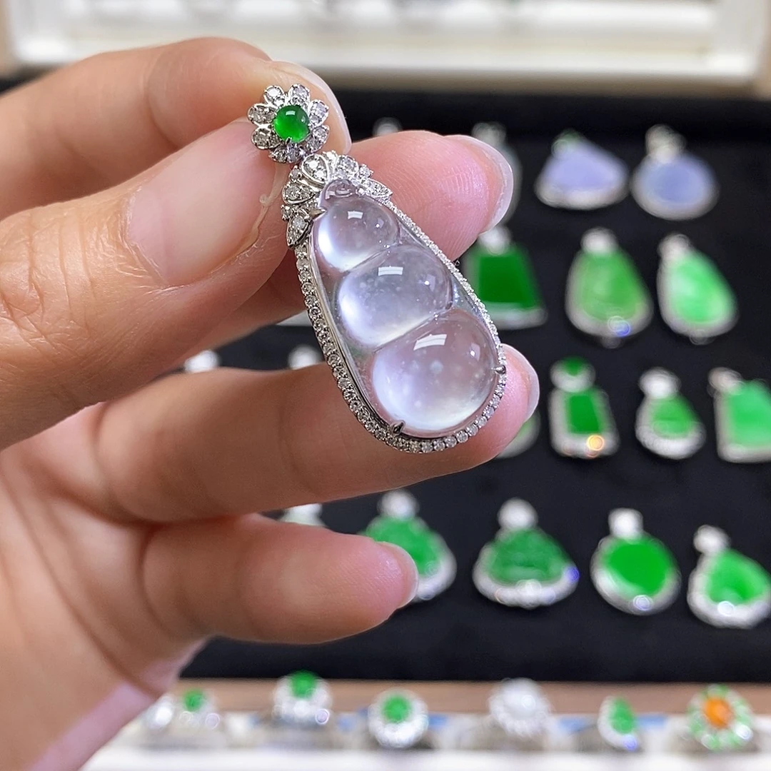 茜***元翡翠18K金镶嵌吊坠(不含链)