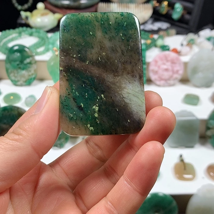 未镶嵌独山玉颈饰