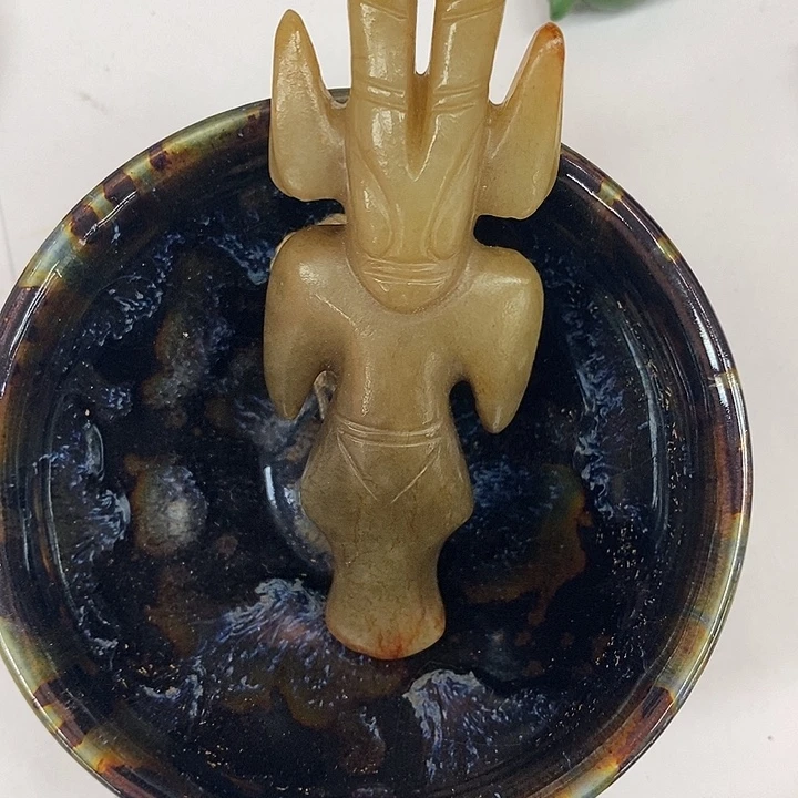 瓷片瓷器ytthuuugfff