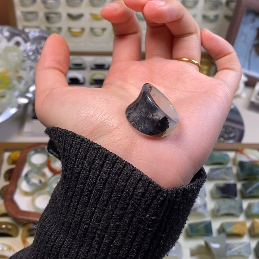 蛋***c蛇纹石玉未镶嵌戒指