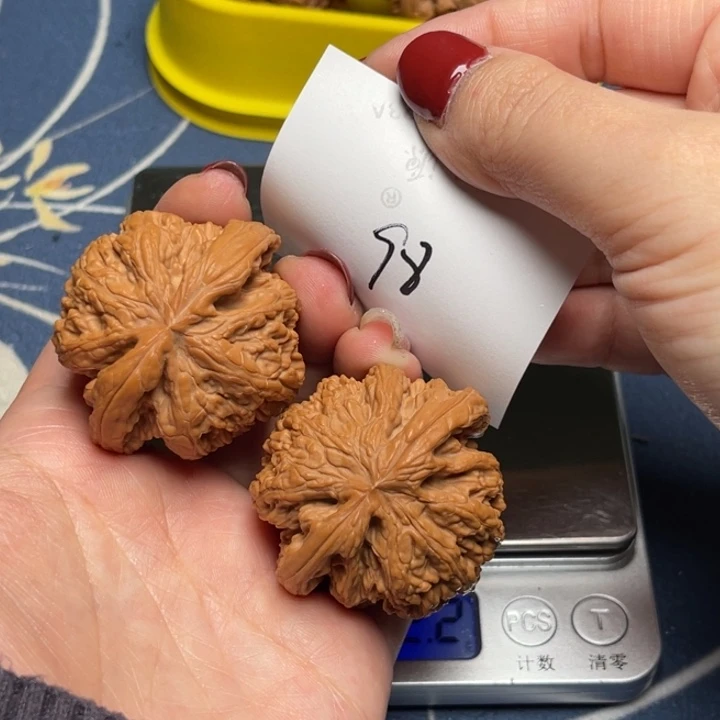 文玩核桃把件粗筋44