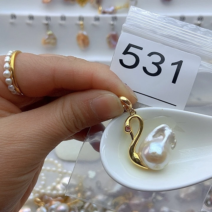 淡水珍珠颈饰银S925镶嵌