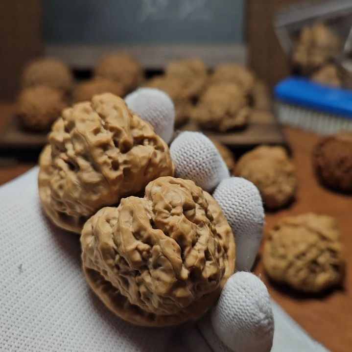 文玩核桃把件今***锅25-5 39文玩核桃蛤蟆头