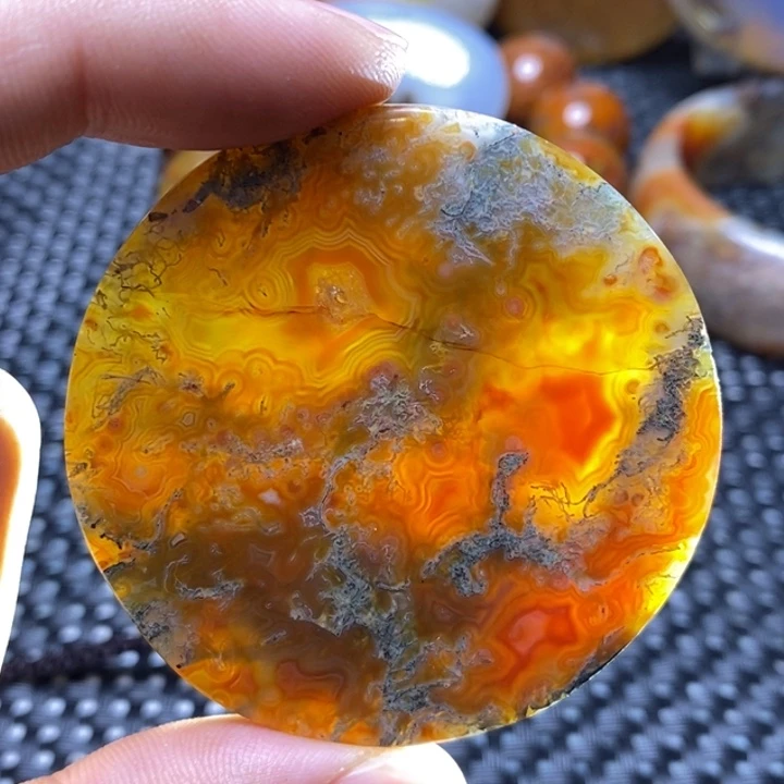 玛瑙/玉髓颈饰未镶嵌野**光