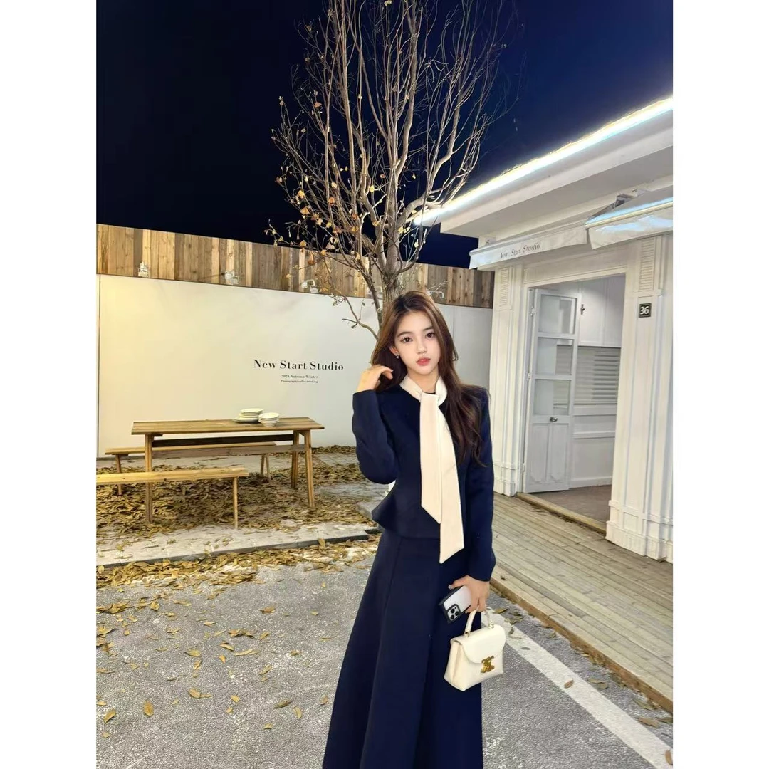 【冬日恋曲】气质设计感秋冬新款绑带收腰呢子上衣+大摆半裙TT1058