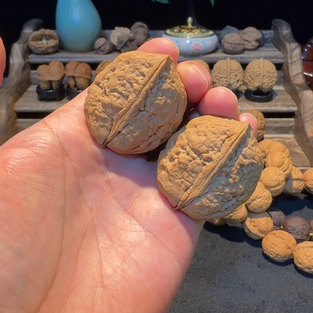 文玩核桃把件云南铁核桃2