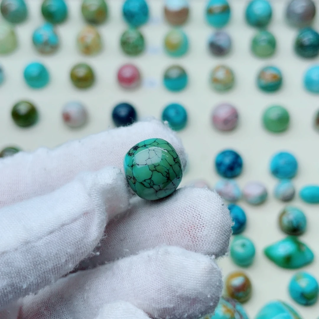 未镶嵌绿松石珠宝奇石