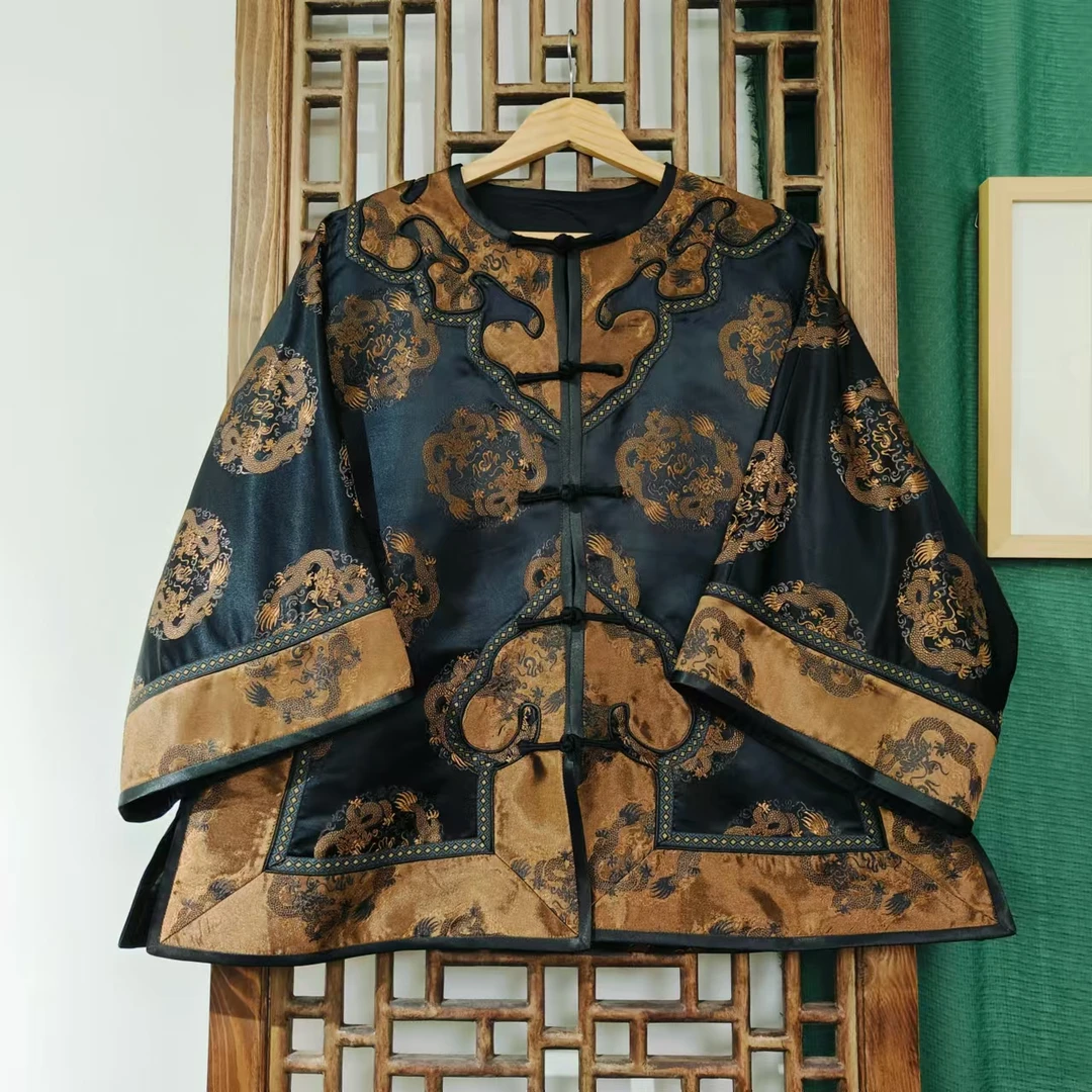 凤徕兮私人定制黑底咖金团龙暗纹如意边对襟盘扣短外套（LS460-2）