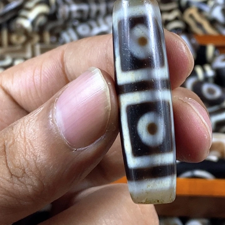 只买单纯的吊坠，没带链子，属的性质。