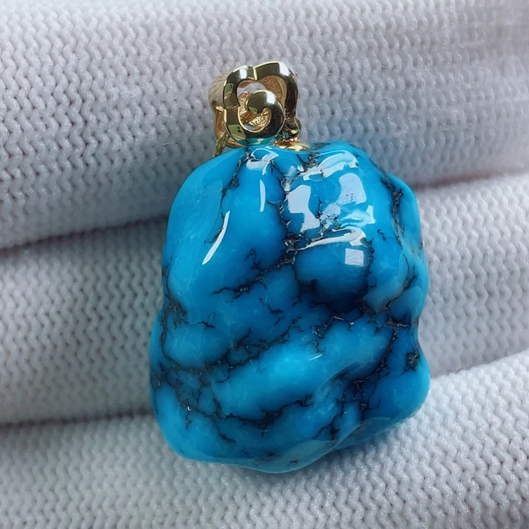 绿松石未镶嵌颈饰