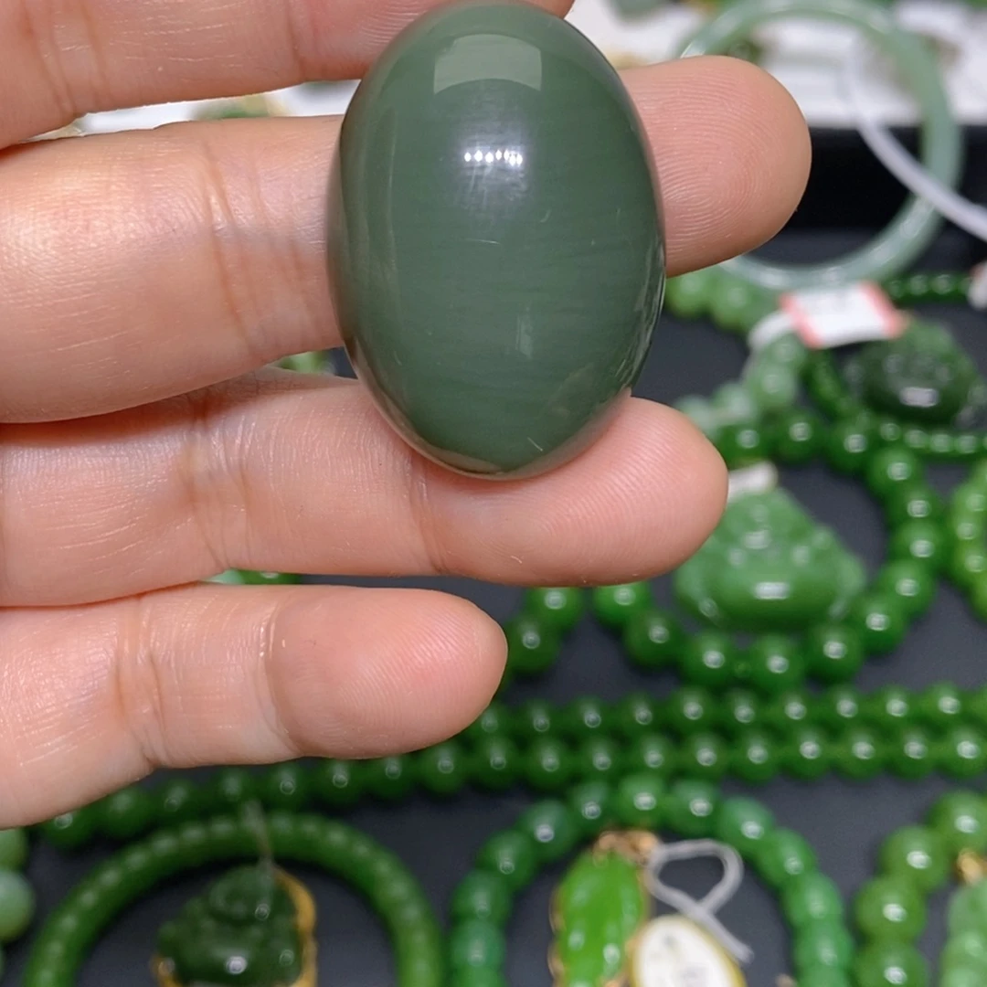 和田玉（碧玉）未镶嵌颈饰