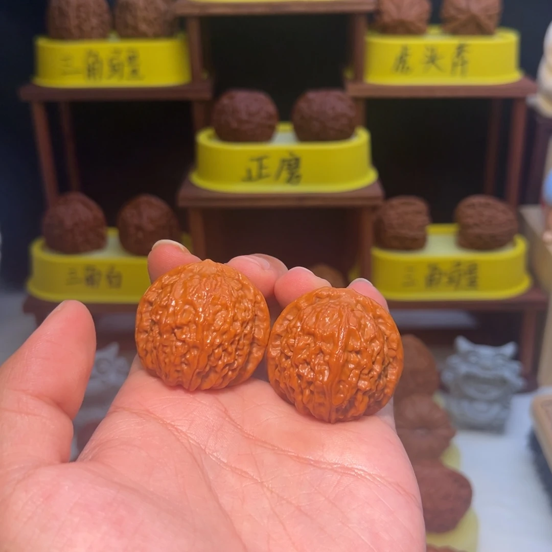 文玩核桃吊坠全品37.5金麒麟