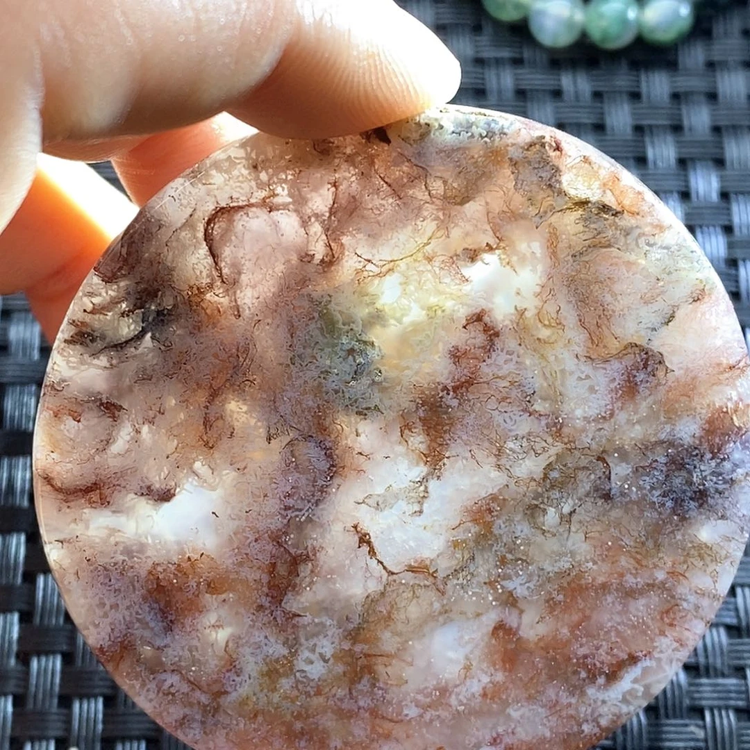 玛瑙/玉髓颈饰未镶嵌山****°