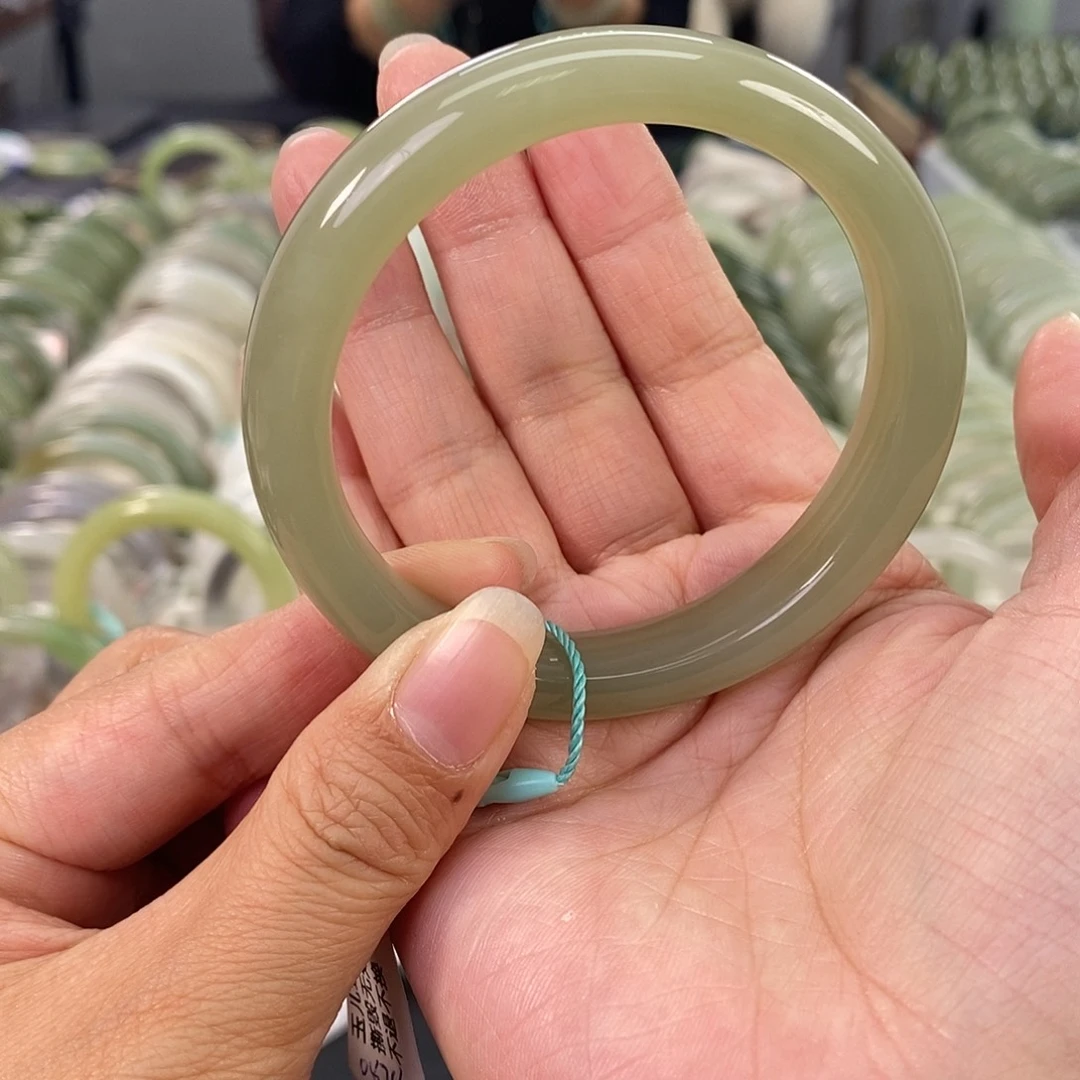 和田玉和田玉手镯56.57未镶嵌